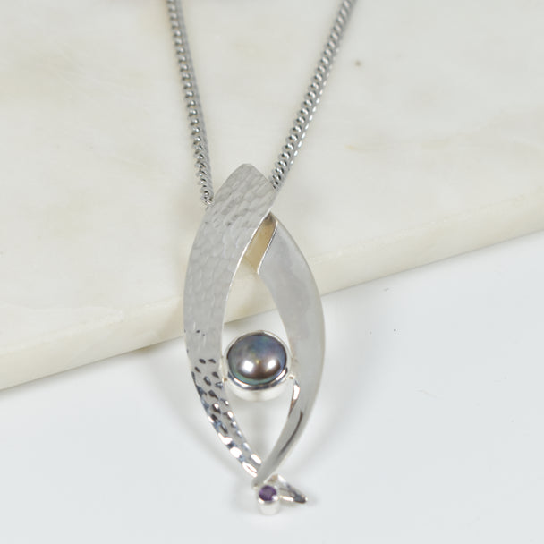Floating Black Pearl and Amethyst Pendant Necklace