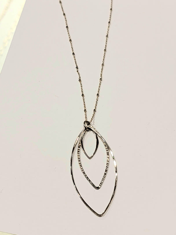 Layered Petal Pendant Necklace 30"