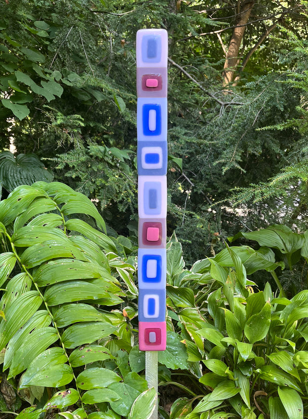 Purple Garden Totem