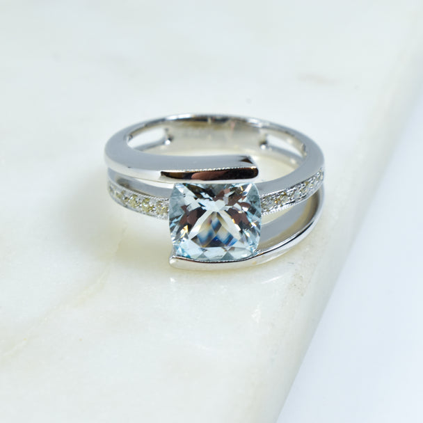 Aquamarine and Diamond Ring