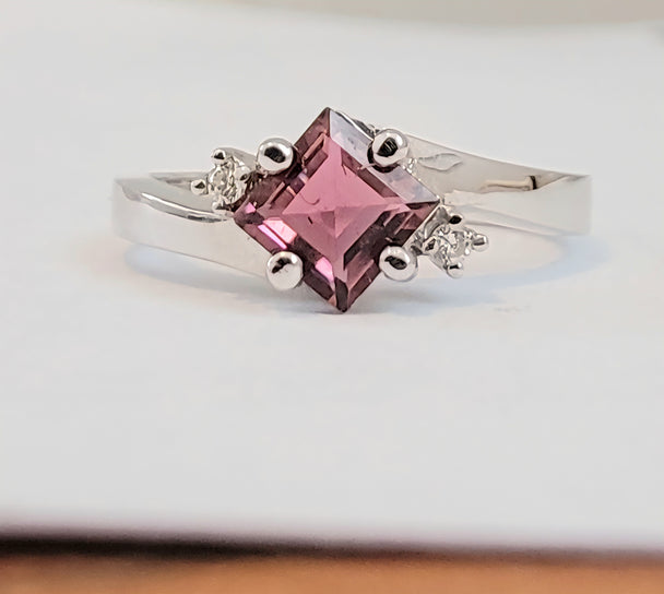 Rhodolite Ring