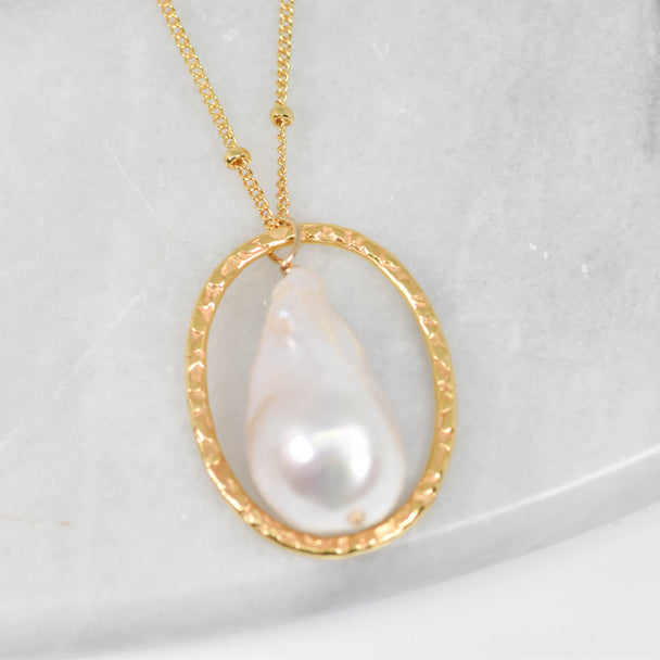 Baroque Pearl and Gold Necklace