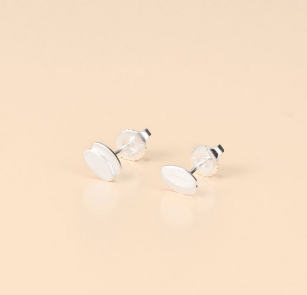 Overlapping Flat Oval Post Earrings