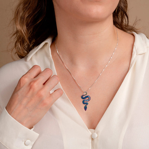 Twisting Serpenti Pendant