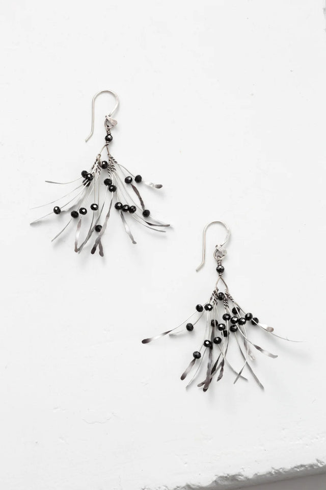 Black Garnet Boa Short Earrings