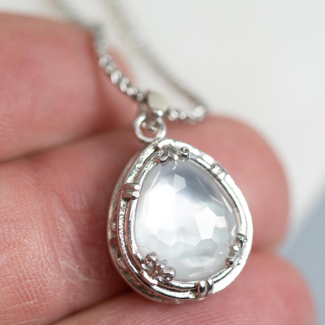 Mother of Pearl Teardrop Doublet Necklace