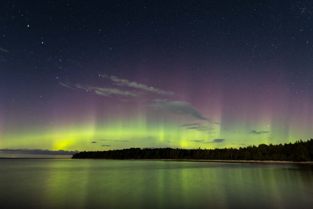 Northern Light's Over Tennison Bay