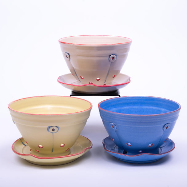 Berry Bowl with Saucer
