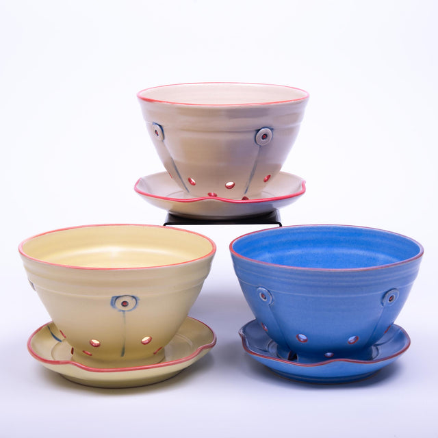 Berry Bowl with Saucer
