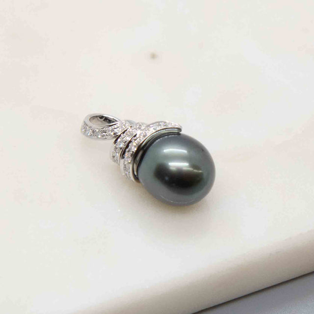 Tahitian Pearl and Diamond Pendant
