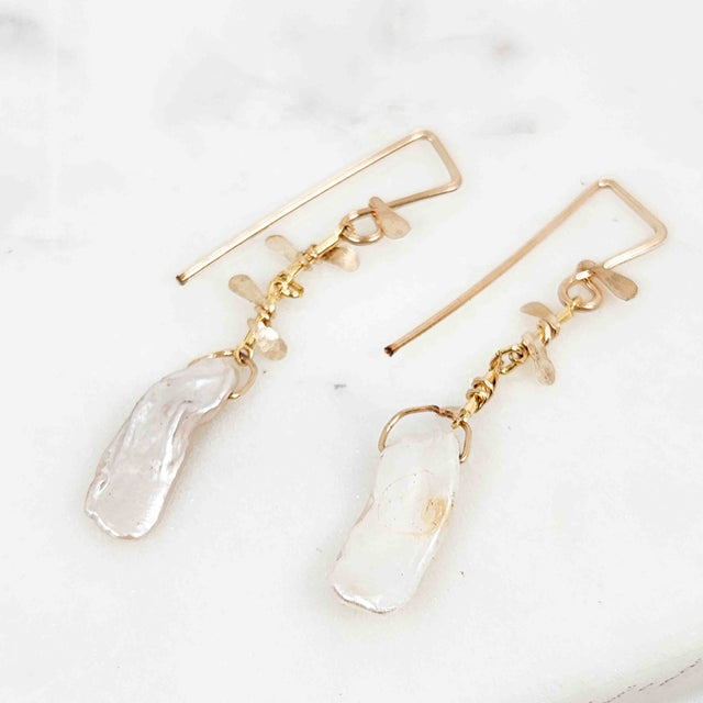 Pearl Sweet Pea Gold Earrings