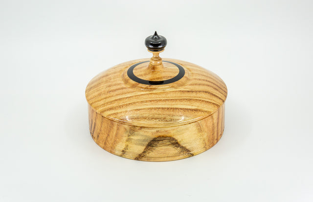 Short Honey Locust Vessel With Lid