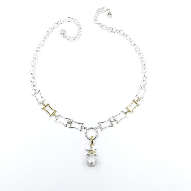 Hourglass Chain with Platinum Shell Pearl Pendant Necklace