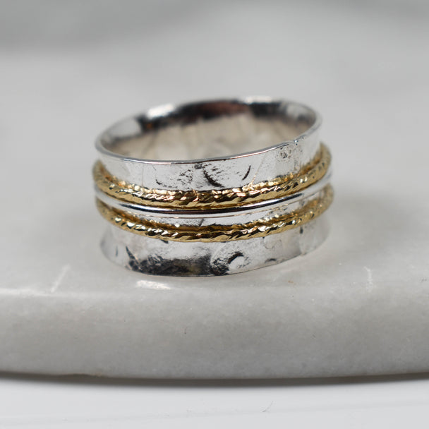 Circle Spinner Ring