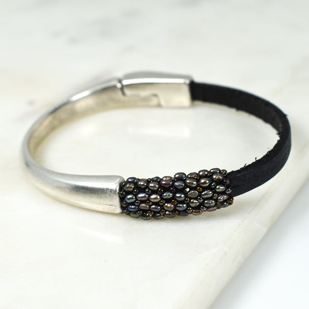Peacock Rice Pearl Bracelet
