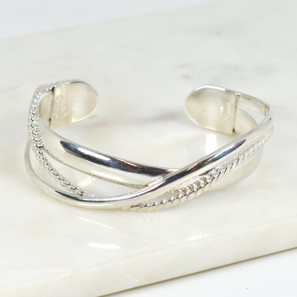 Silver Twist Straight Bracelet