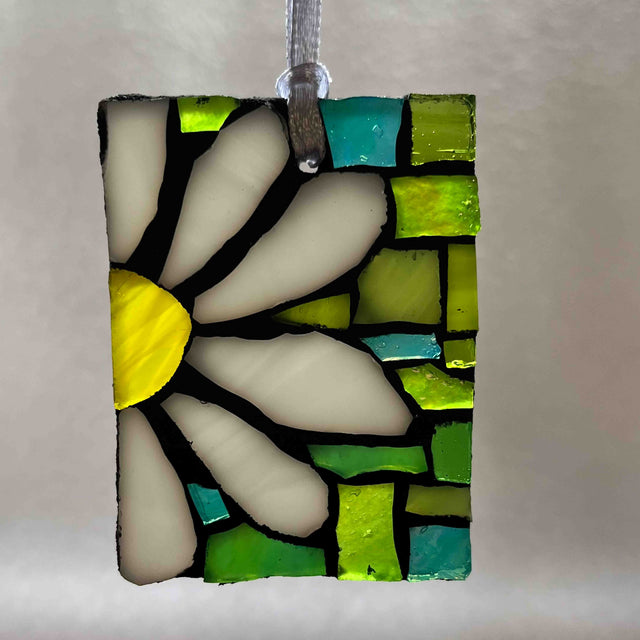 Daisy V Ornament