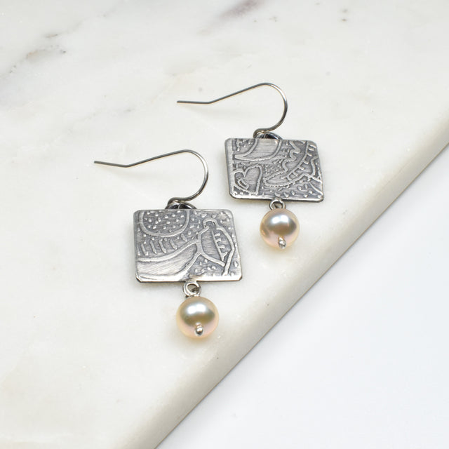 Freshwater Pearl Earrings