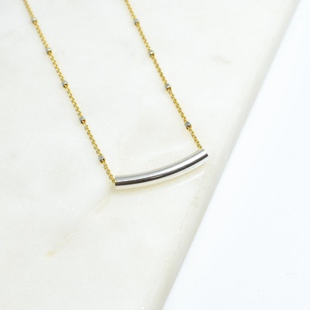 Silver Simple Curve Necklace
