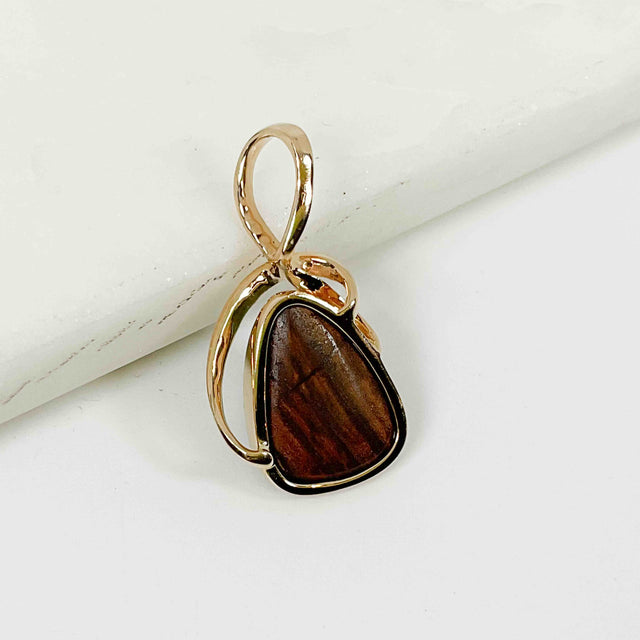 Gold Twist Opal Pendant