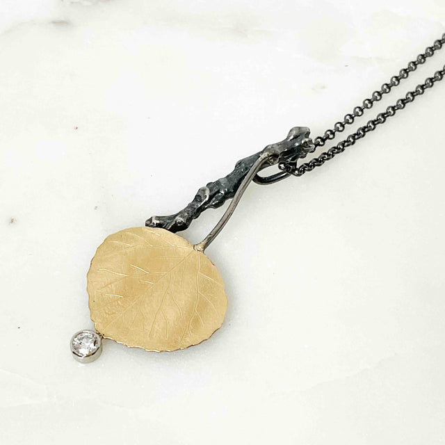 Single Quaking Aspens Leaf Pendant Necklace