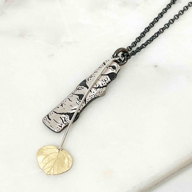 Short Birch Allure Pendant with Leaf