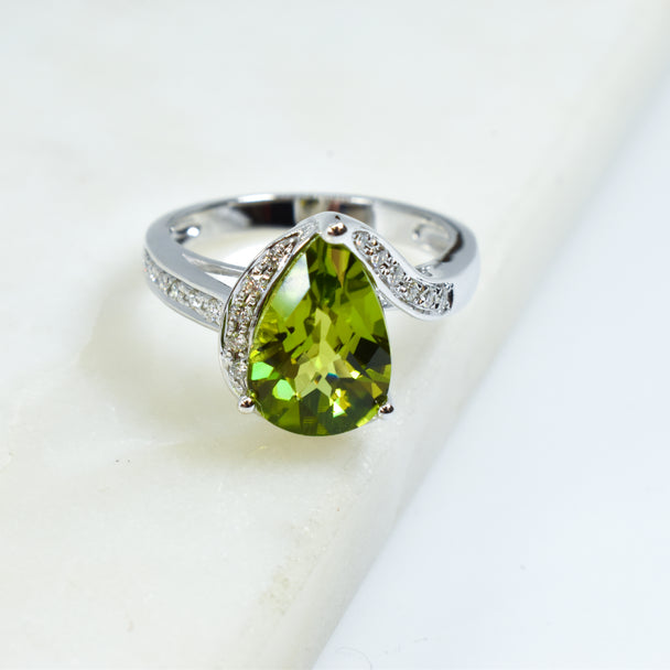 Peridot and Diamond Ring