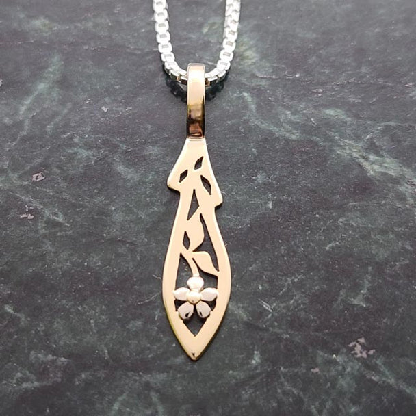 Dainty Forget-Me-Not Necklace