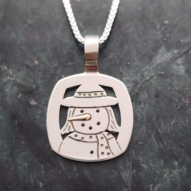 Snowlady Necklace