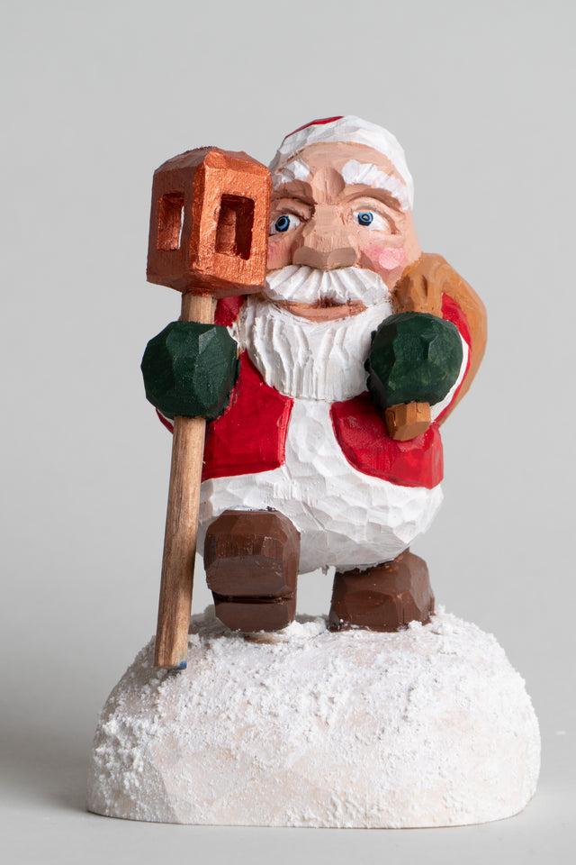 Walking Santa with Lantern