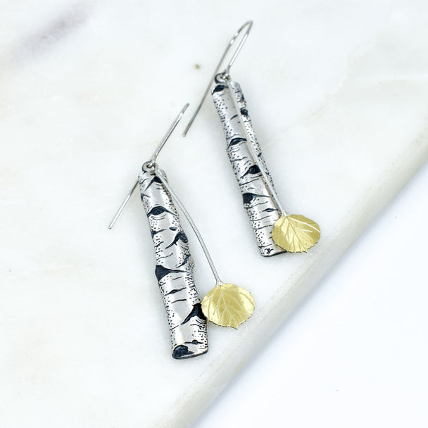 Short Aspen Allure Dangle Earrings with Leaf