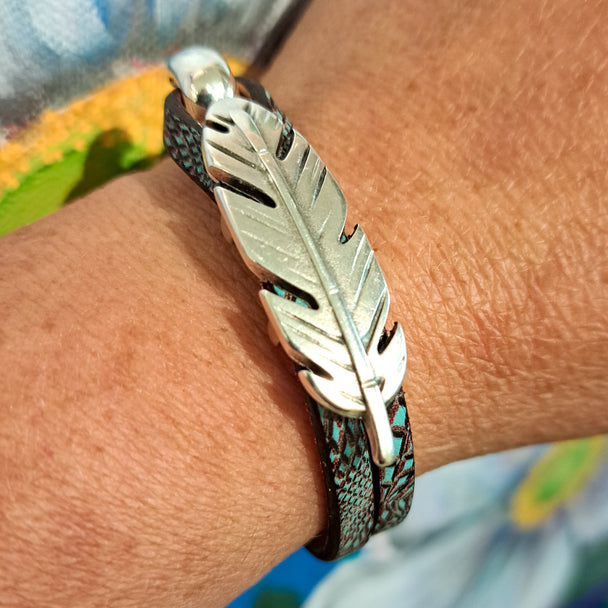 Turqoise and Brown Print Feather Silver Bracelet