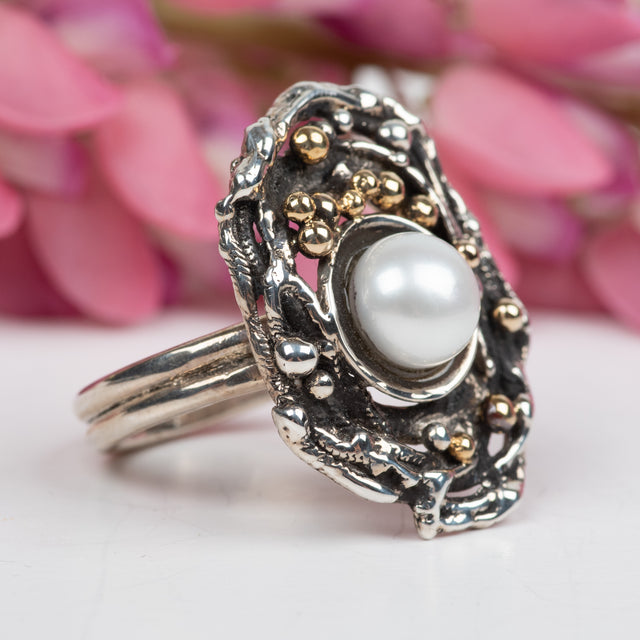 Nesting Pearl Ring Size 7.5