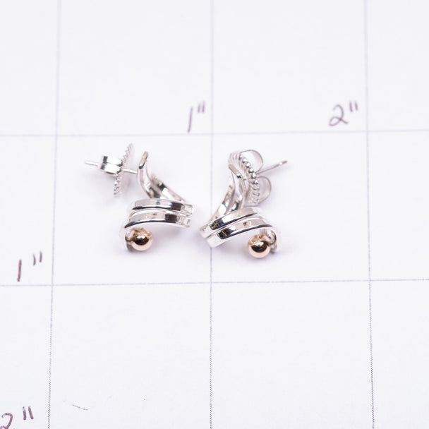 Twisting Wire Button Earring Gold