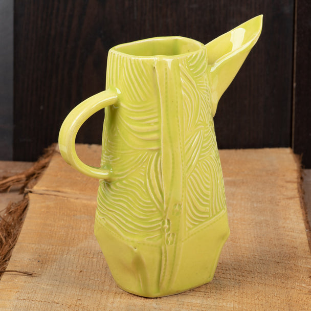 Yellow-green Darted Pitcher