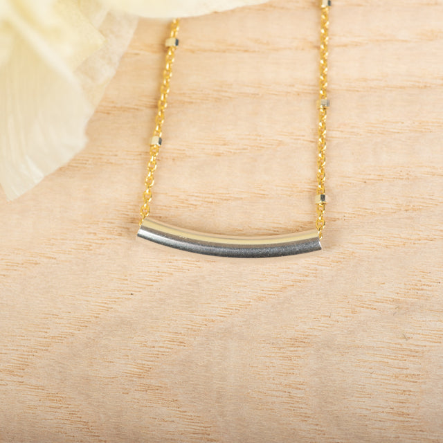 Sterling Silver Simple Curve Necklace